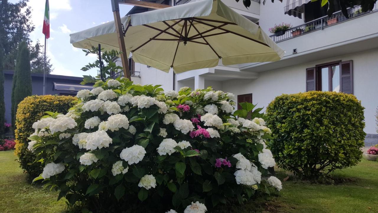 B&B Marge Oltrona di San Mamette Ngoại thất bức ảnh