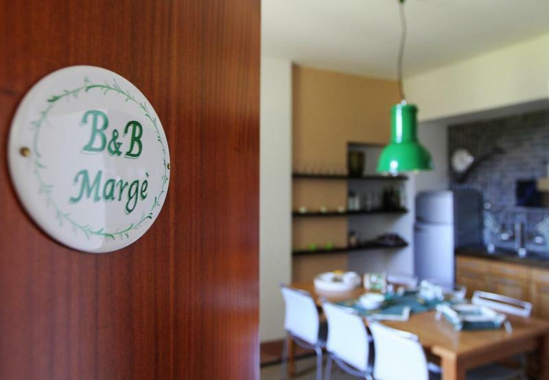 B&B Marge Oltrona di San Mamette Ngoại thất bức ảnh