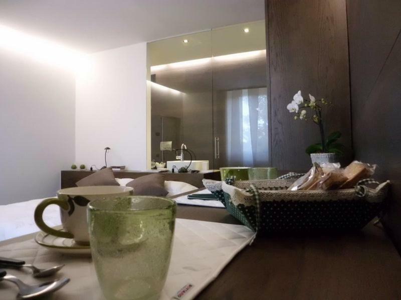B&B Marge Oltrona di San Mamette Ngoại thất bức ảnh